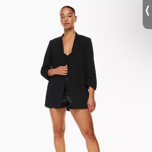 Aritzia Babaton Power Hip Blazer 6